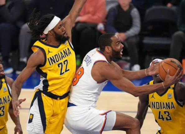 包含浓眉哥三巨头联手，76人得分突破，全明星入选冲击季后赛！的词条