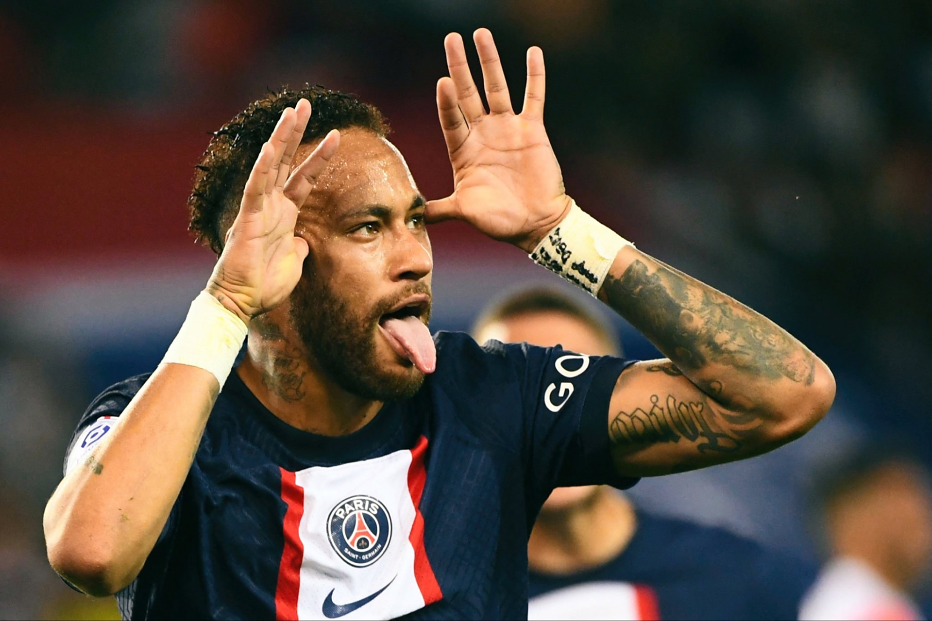 内马尔迎来三赛季出色发挥，皇家马德里观众热烈欢呼！的简单介绍